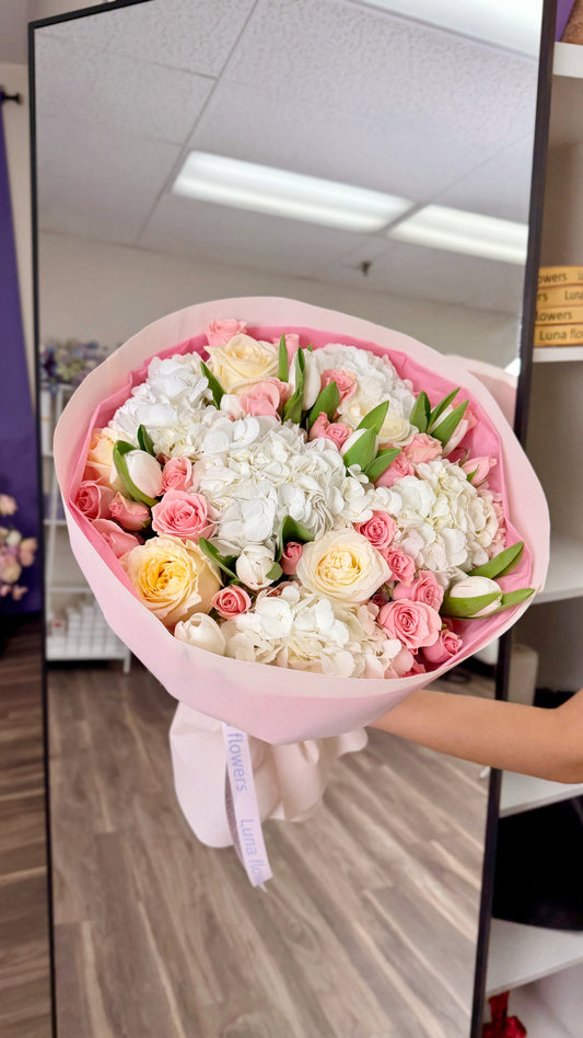 Mix Hydrangea, Tulips & Roses