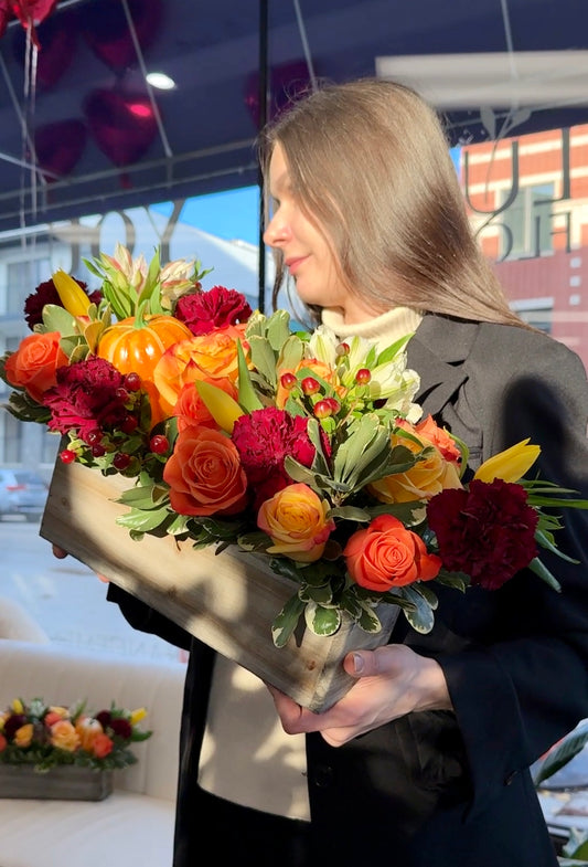 Amber Bloom Basket