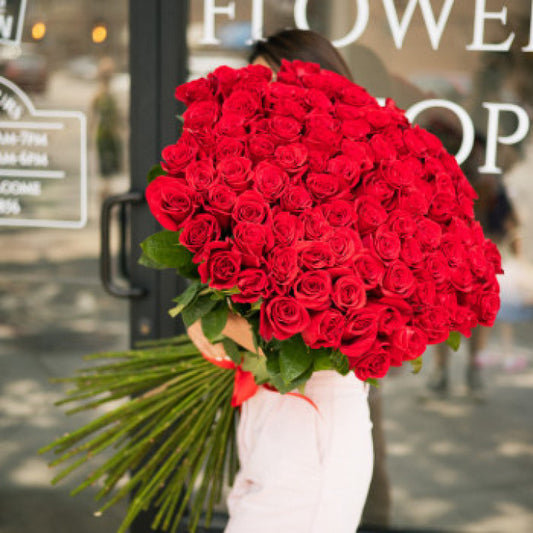 101 Long Stem Red Roses (100cm / 40")